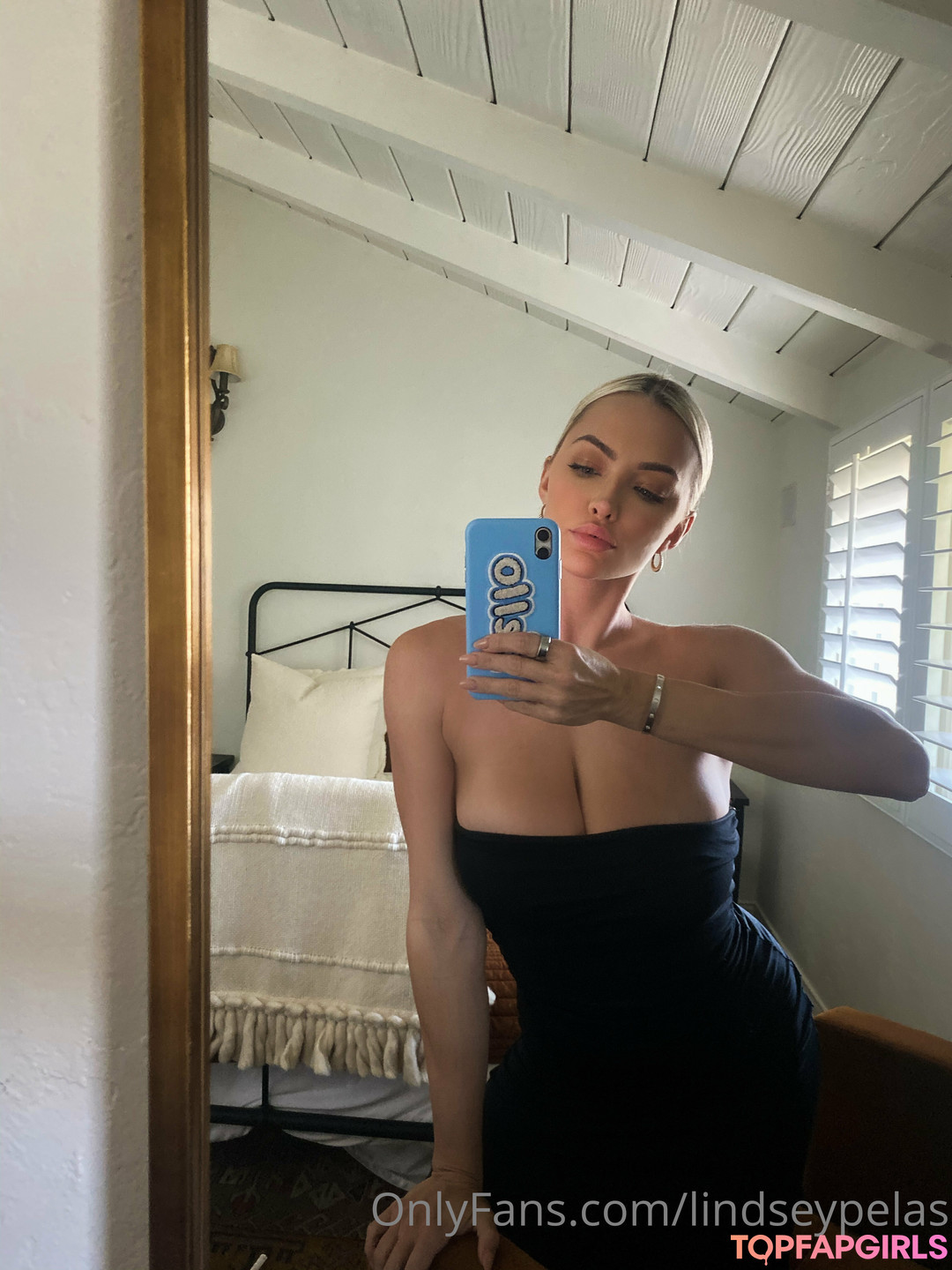 Foto di nudo di fuga di OnlyFans di Lindsey Pelas #423