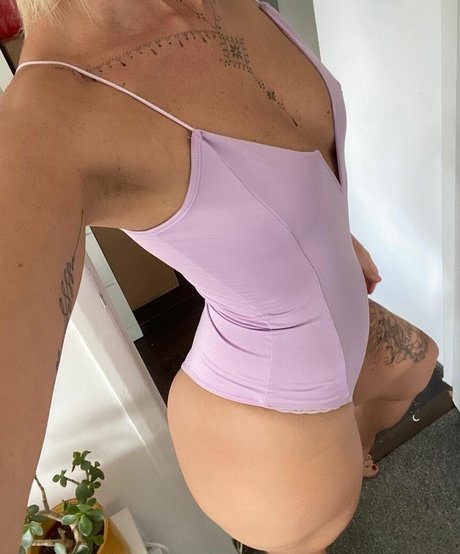 Axelle Peach