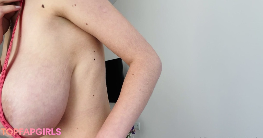 Foto di nudo di fuga di OnlyFans di Solomia Maievska #663