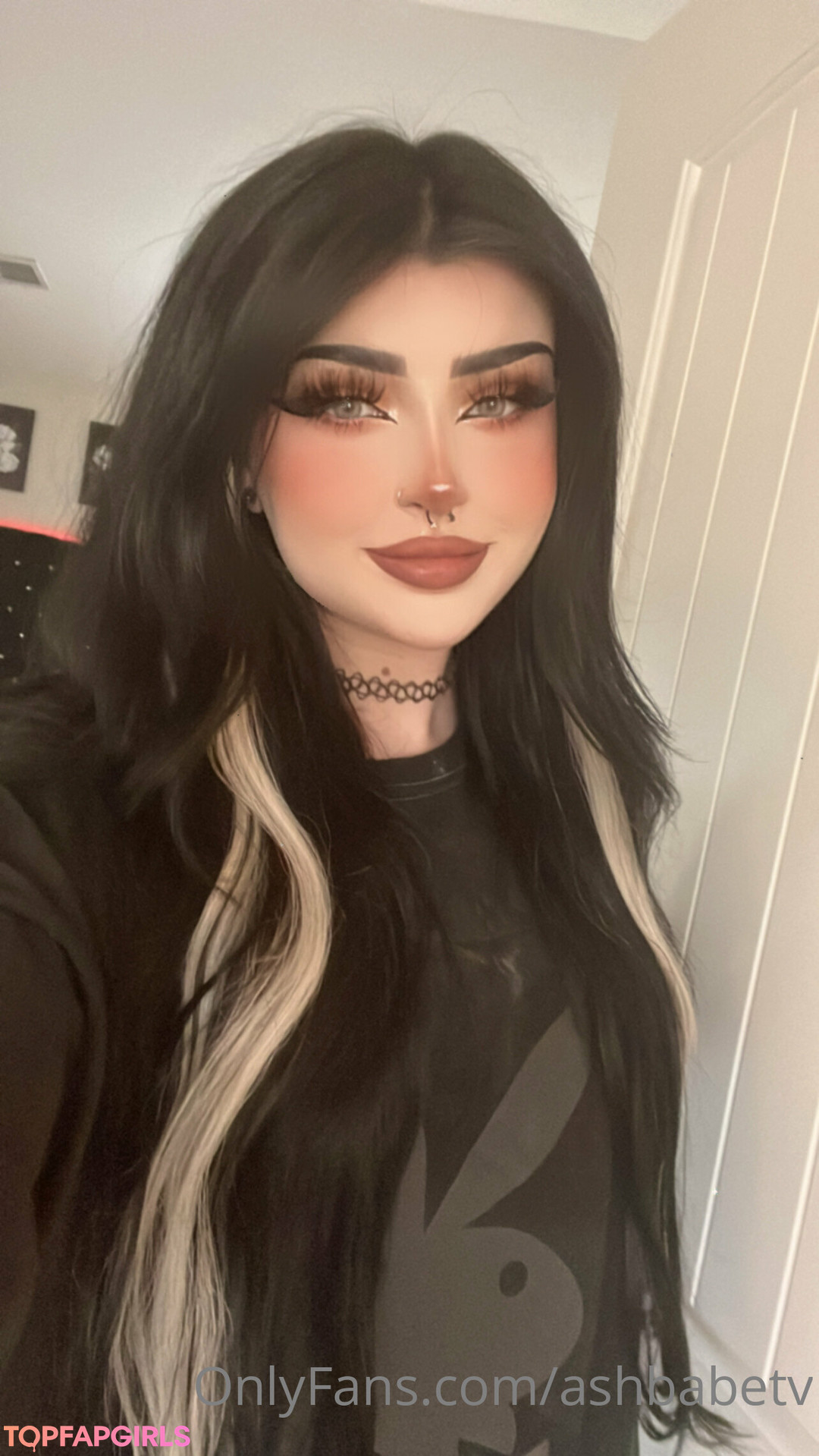 Foto di nudo di fuga di OnlyFans di Ashley Banks #94