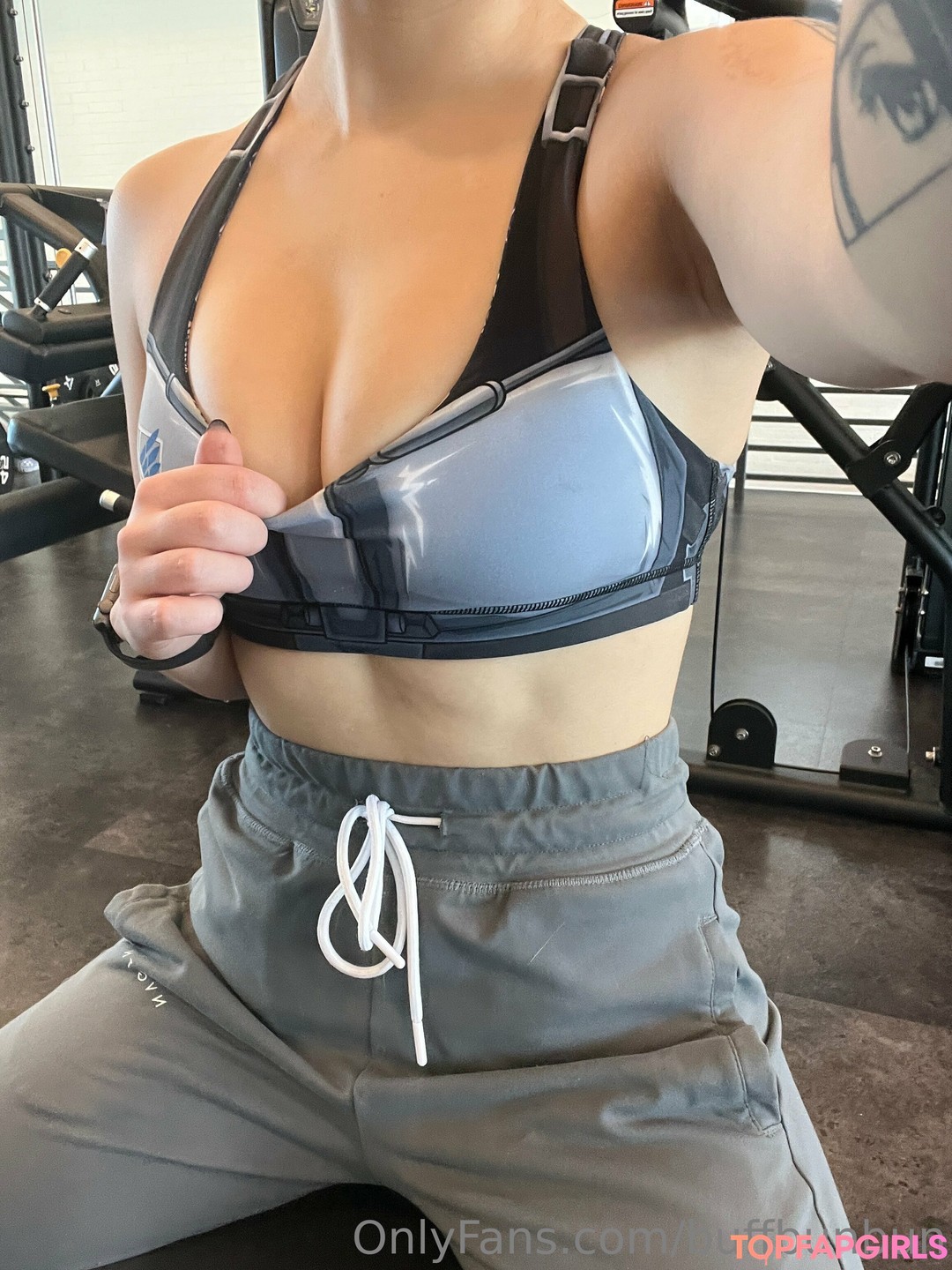 Foto di nudo di fuga di OnlyFans di Womanwearingred #186