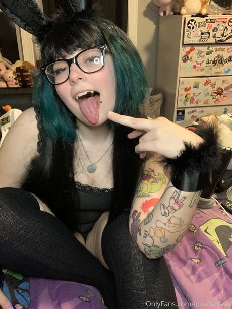 Foto di nudo di fuga di OnlyFans di Invader Jade
