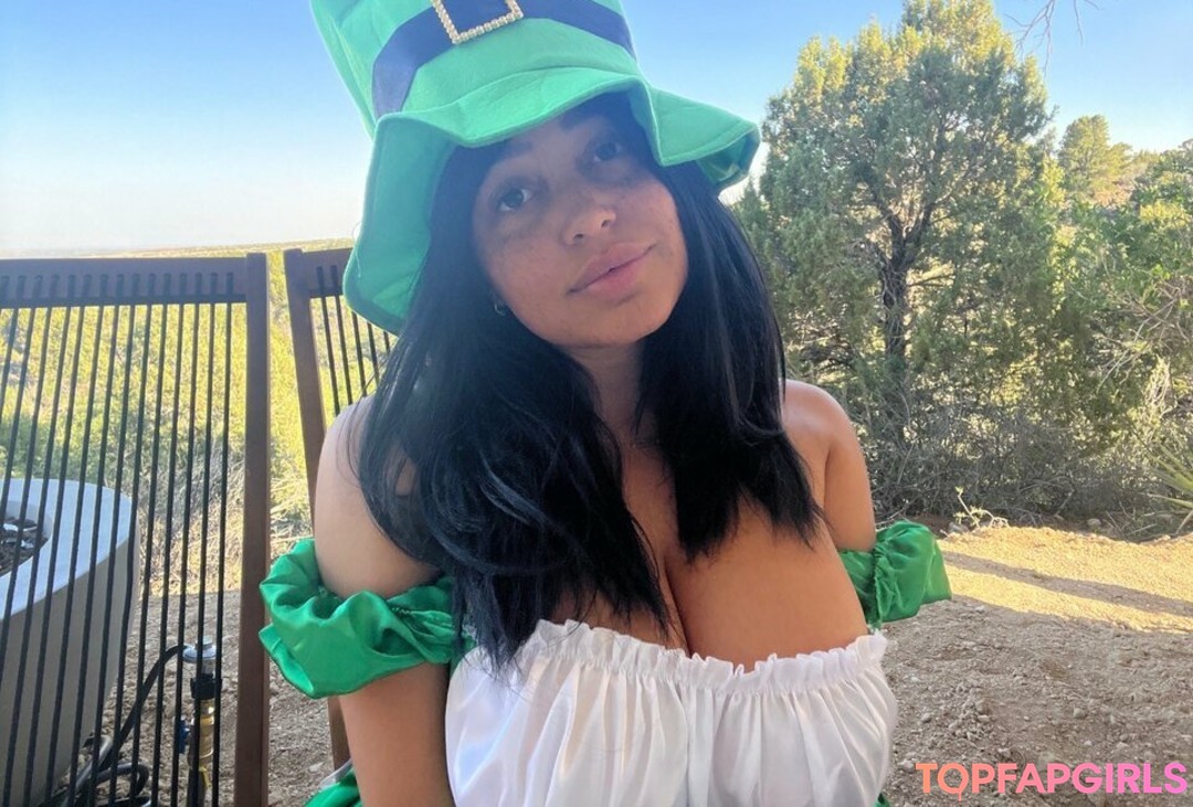 Foto di nudo di fuga di OnlyFans di Emily Cheree #822