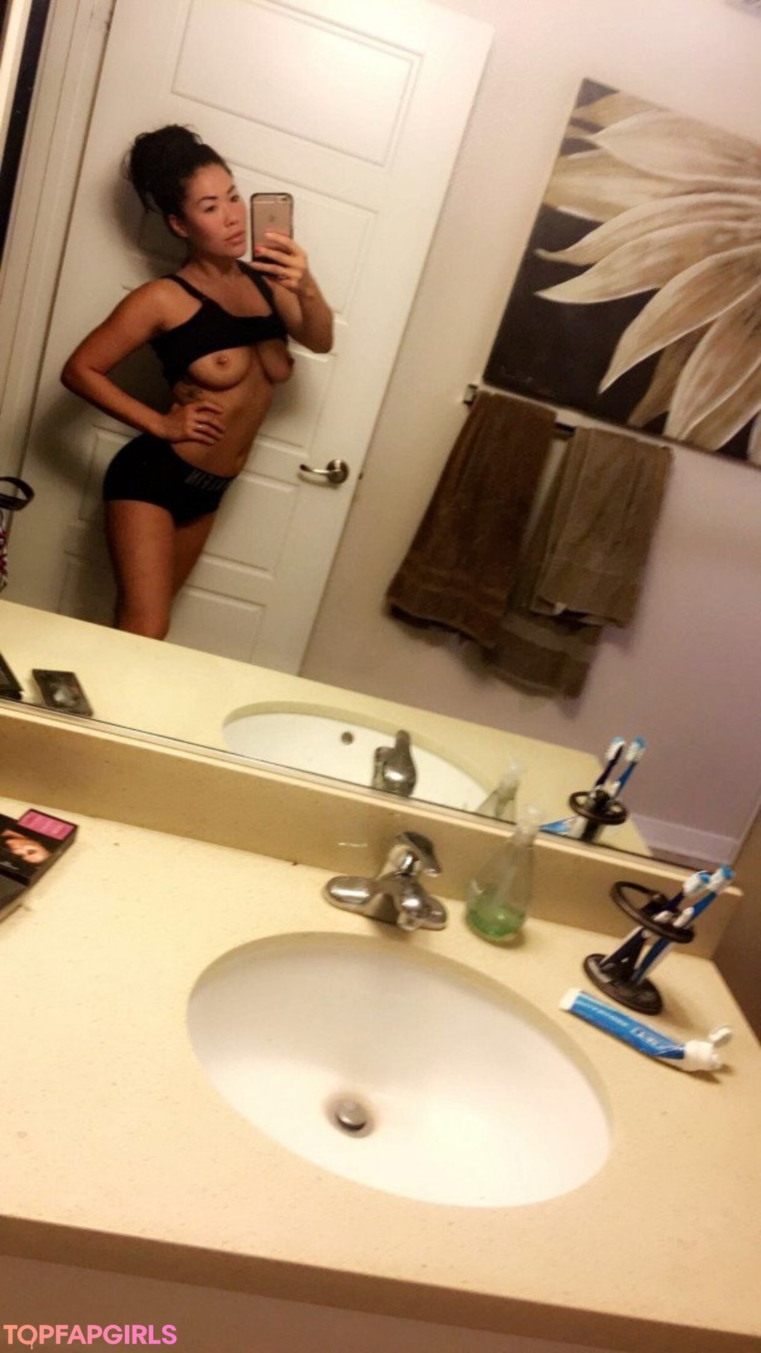 Foto di nudo di fuga di OnlyFans di London Keyes #140