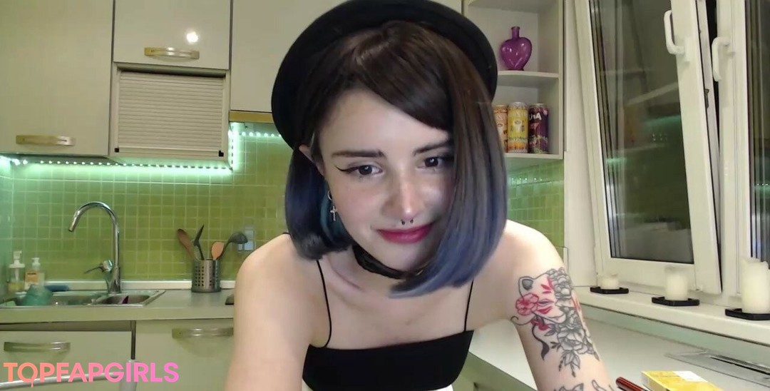 Foto di nudo di fuga di OnlyFans di Loona #1007