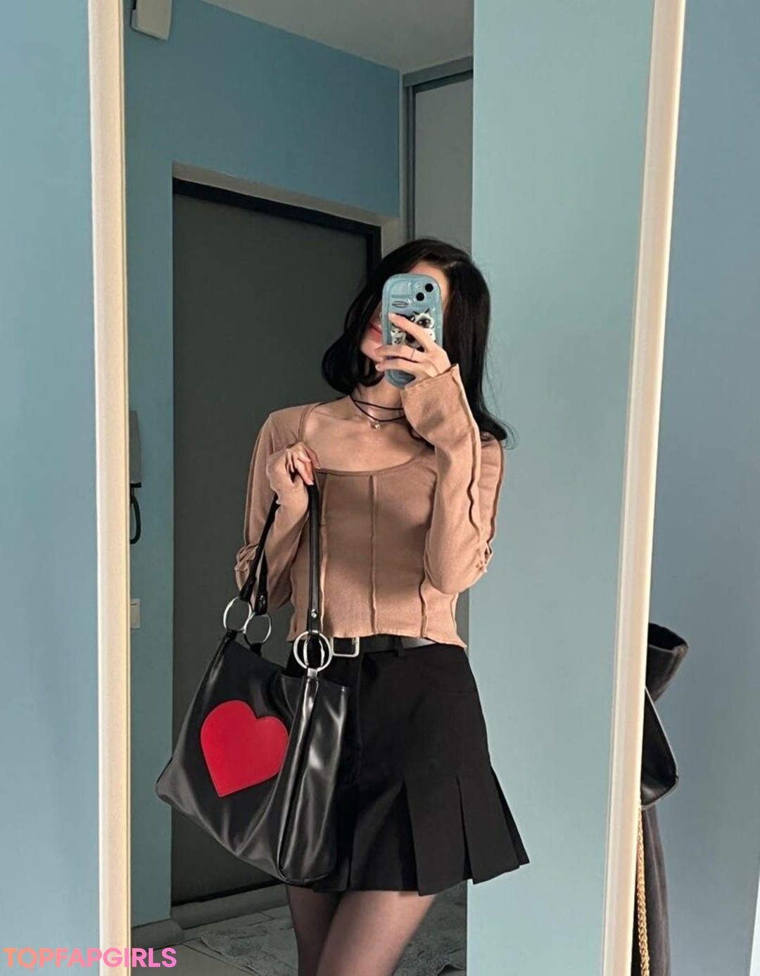 Foto di nudo di fuga di OnlyFans di Loona #1181