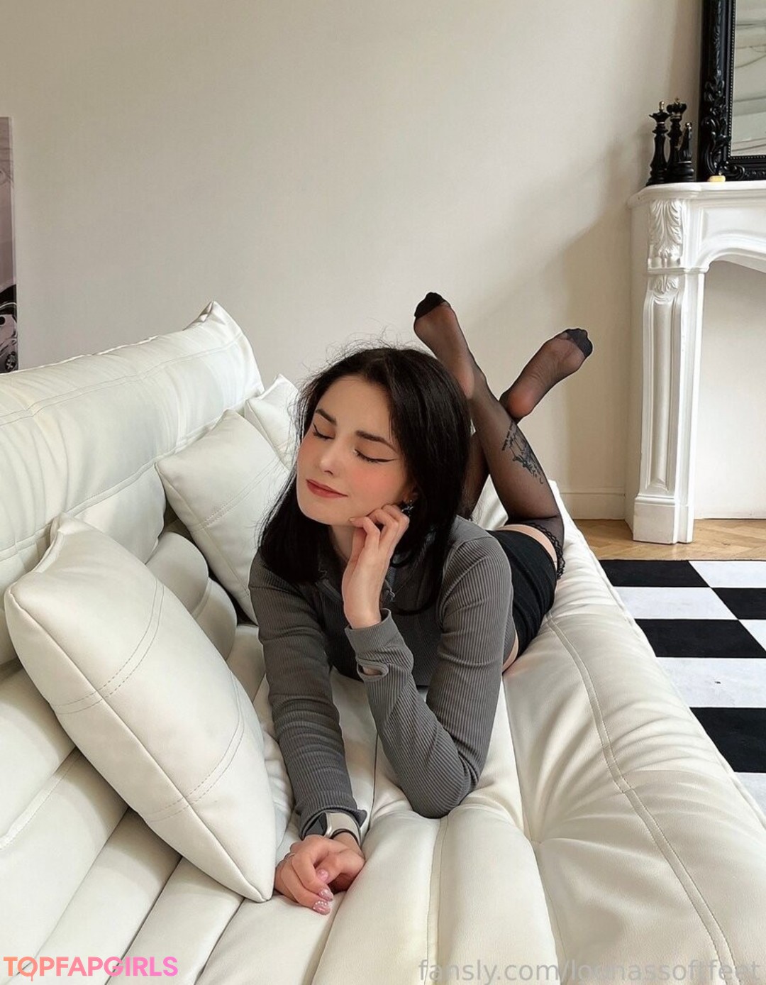 Foto di nudo di fuga di OnlyFans di Loona #1611