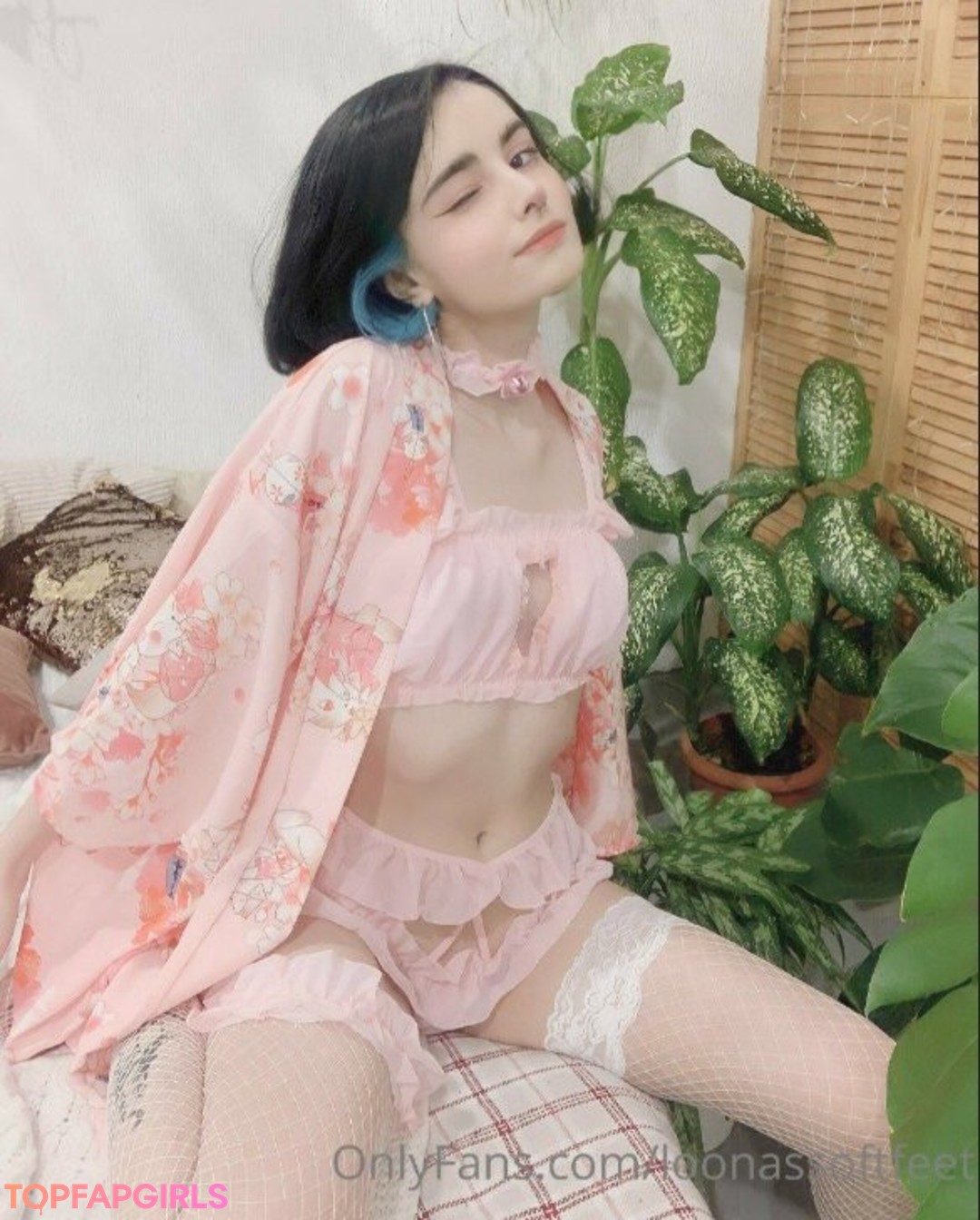 Foto di nudo di fuga di OnlyFans di Loona #193