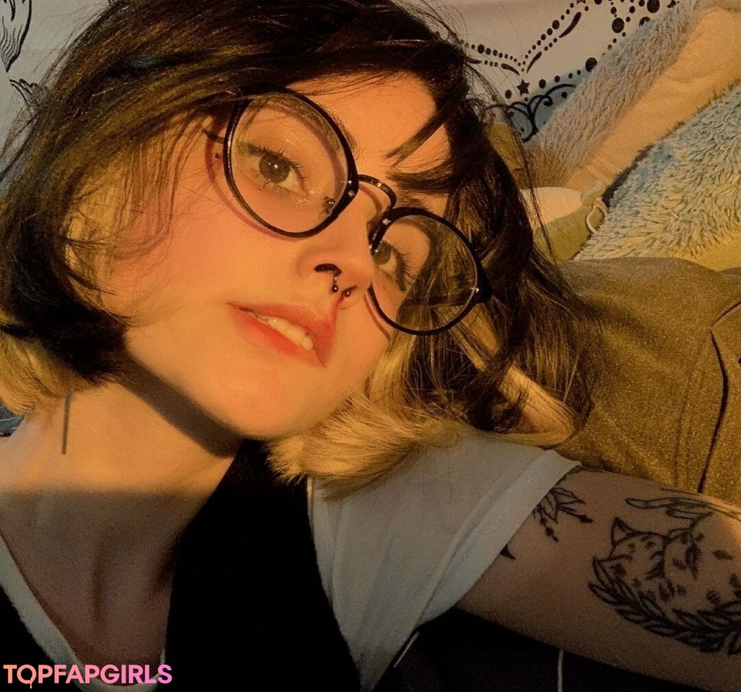 Foto di nudo di fuga di OnlyFans di Loona #328