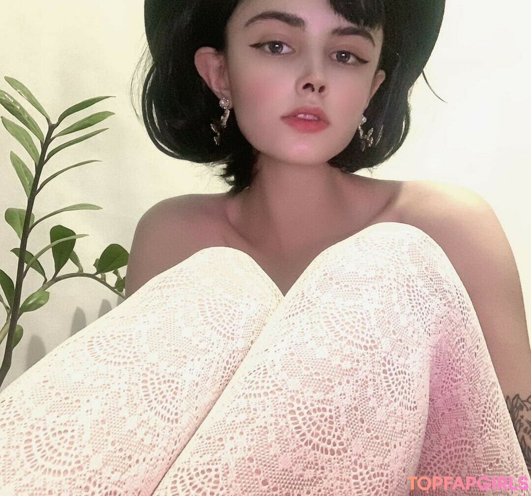 Foto di nudo di fuga di OnlyFans di Loona #518