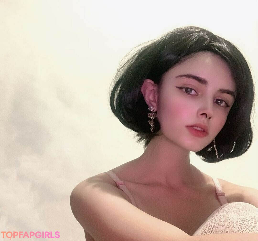 Foto di nudo di fuga di OnlyFans di Loona #519