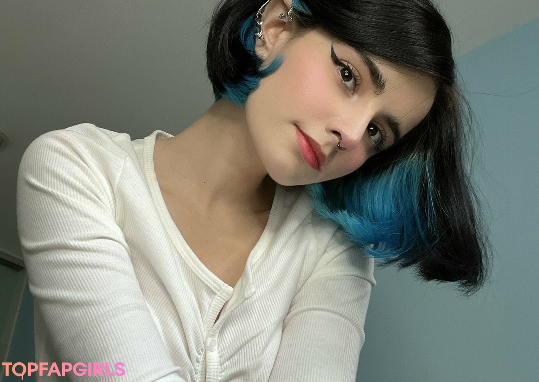 Foto di nudo di fuga di OnlyFans di Loona #542