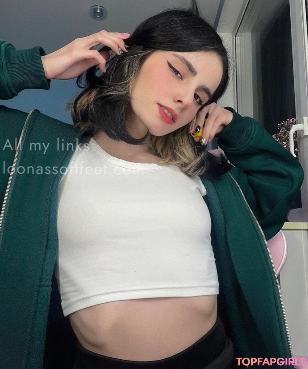 Foto di nudo di fuga di OnlyFans di Loona #815