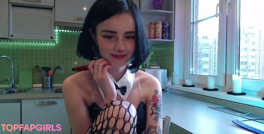 Foto di nudo di fuga di OnlyFans di Loona #856