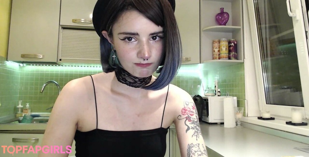 Foto di nudo di fuga di OnlyFans di Loona #902