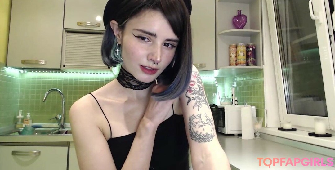 Foto di nudo di fuga di OnlyFans di Loona #905