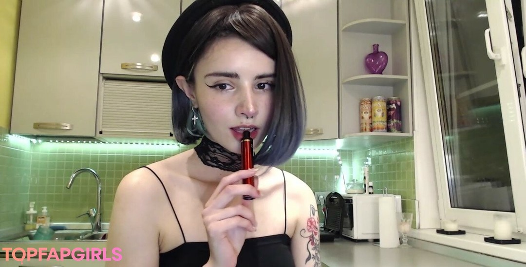 Foto di nudo di fuga di OnlyFans di Loona #909