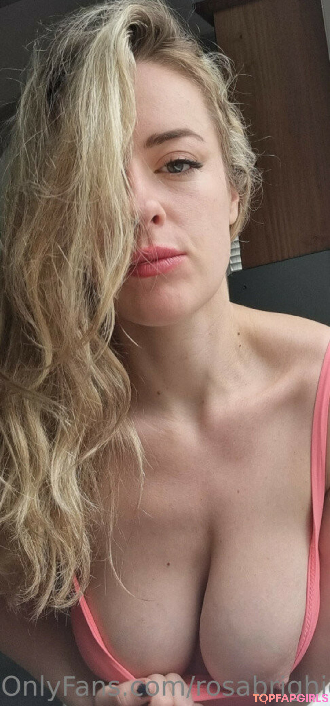 Foto di nudo di fuga di OnlyFans di Rosa Brighid #217