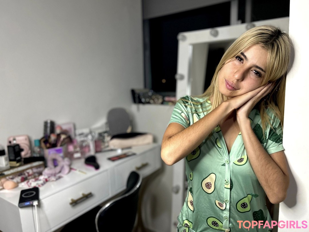 Foto di nudo di fuga di OnlyFans di Karol Smith #137
