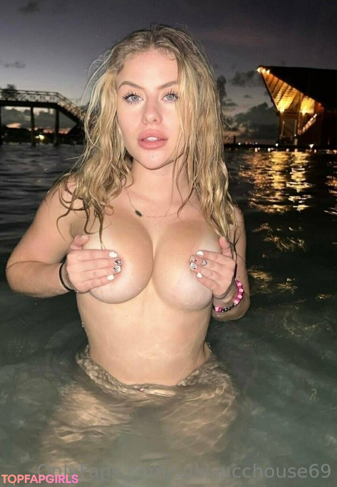 Foto di nudo di fuga di OnlyFans di Suki #1037