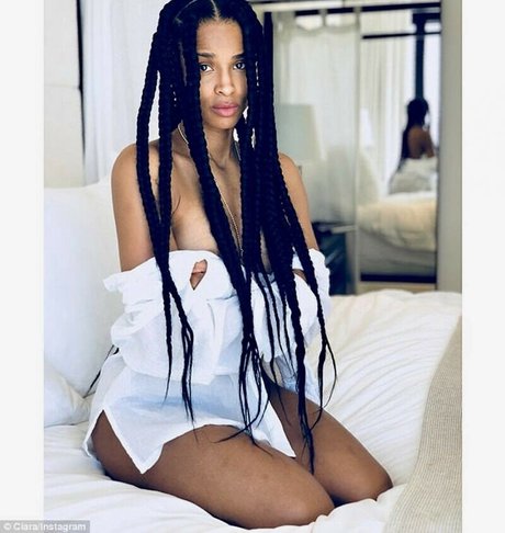 Foto di nudo di fuga di OnlyFans di Ciara