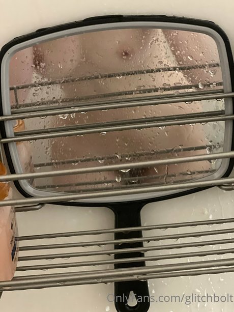 Foto di nudo di fuga di OnlyFans di Glitchbolt