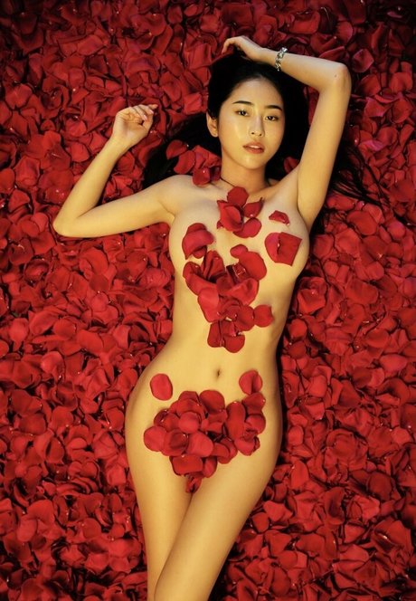 Foto di nudo di fuga di OnlyFans di Rina Toeda