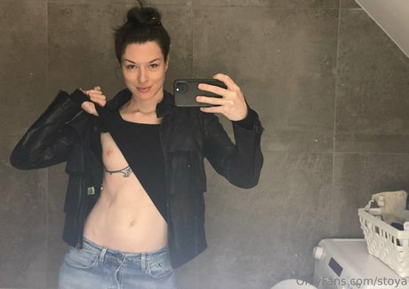 Foto di nudo di fuga di OnlyFans di Stoya