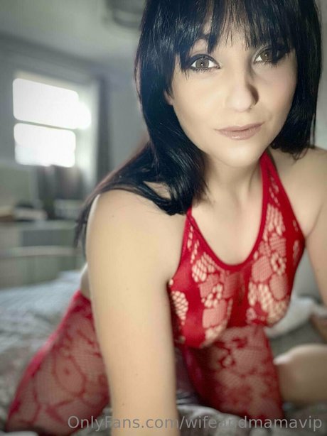 Foto di nudo di fuga di OnlyFans di Wife And Mama Vip