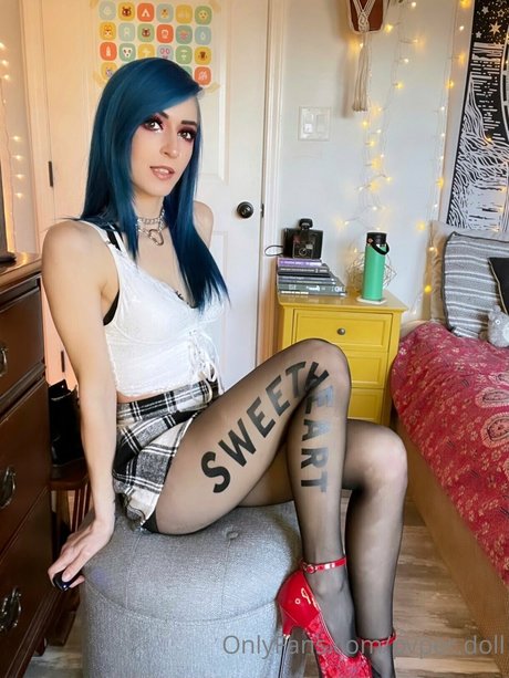Foto di nudo di fuga di OnlyFans di Paper Doll