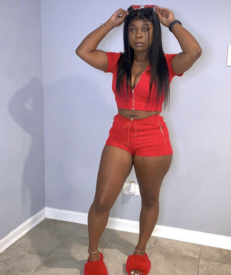 Foto di nudo di fuga di OnlyFans di Thick Trixxx
