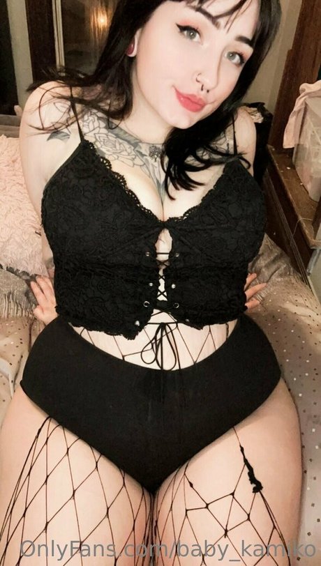 Foto di nudo di fuga di OnlyFans di Babykamiko