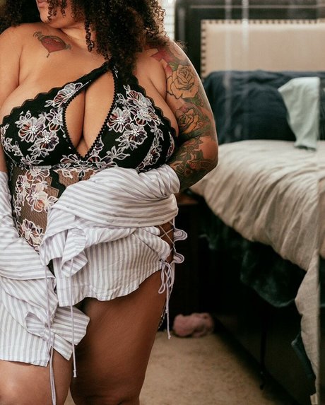 Foto di nudo di fuga di OnlyFans di Lucisplayground