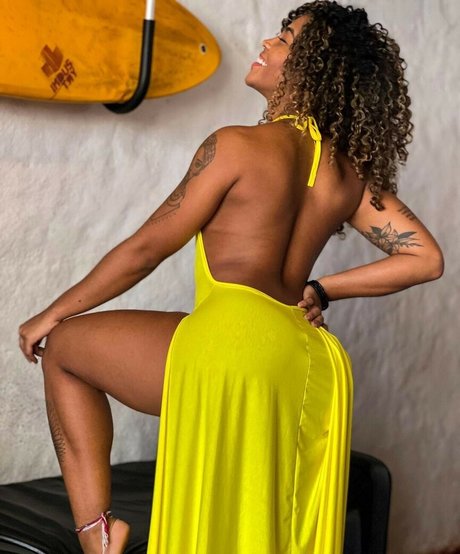 Foto di nudo di fuga di OnlyFans di Luiza Vilela