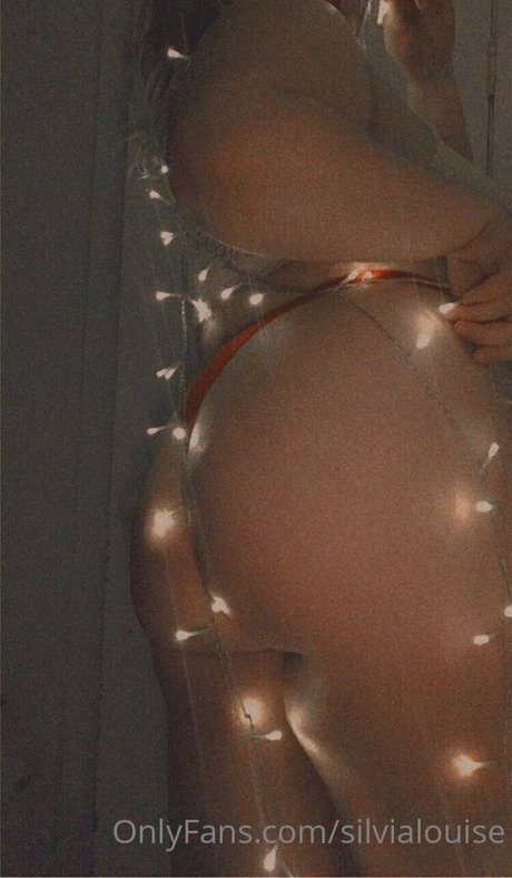 Foto di nudo di fuga di OnlyFans di Silvialouise
