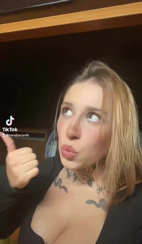 Foto di nudo di fuga di OnlyFans di Sandracerillii