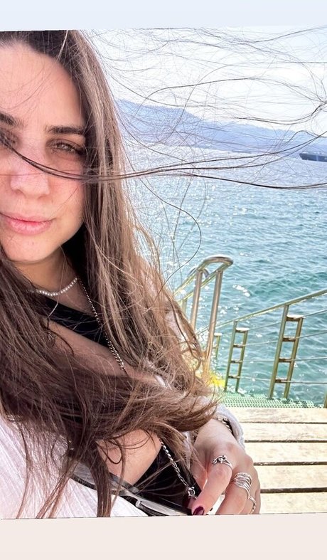 Foto di nudo di fuga di OnlyFans di Sapir Sol