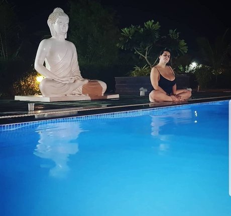 Foto di nudo di fuga di OnlyFans di Sapir Sol
