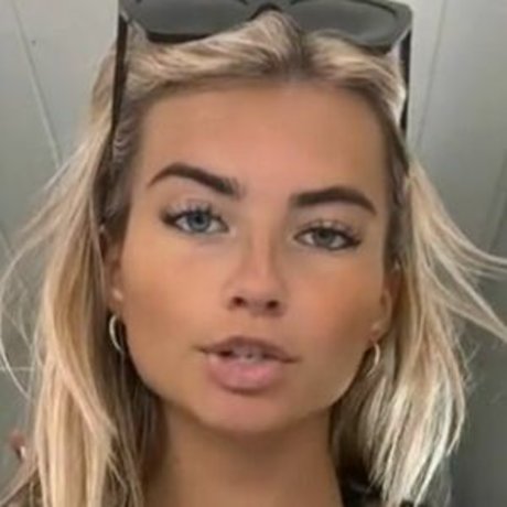 Foto di nudo di fuga di OnlyFans di Ally Miller