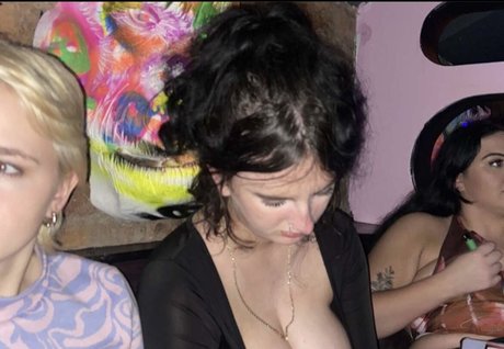 Foto di nudo di fuga di OnlyFans di Alice S