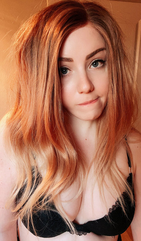 Foto di nudo di fuga di OnlyFans di Catscosplays