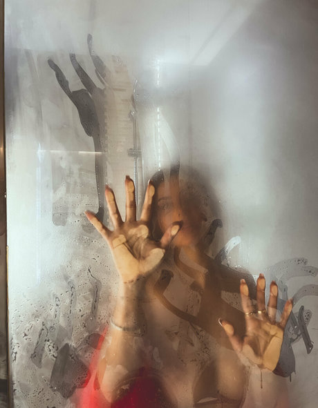 Foto di nudo di fuga di OnlyFans di Eli Olive