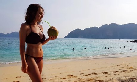 Maya Asmr Foto di nudo di fuga di OnlyFans di Maya Asmr #32