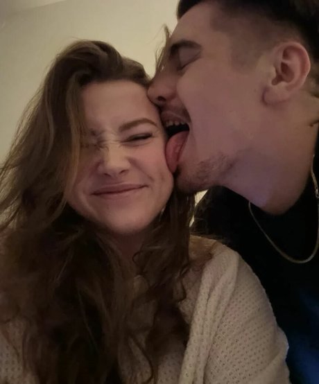 Foto di nudo di fuga di OnlyFans di Ya Gal Al