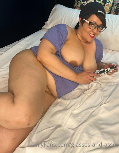 Glassesandasses