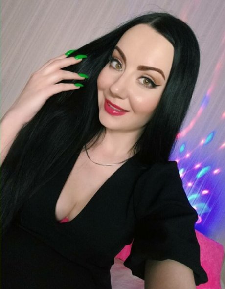 Foto di nudo di fuga di OnlyFans di Asmr Kate Lullaby