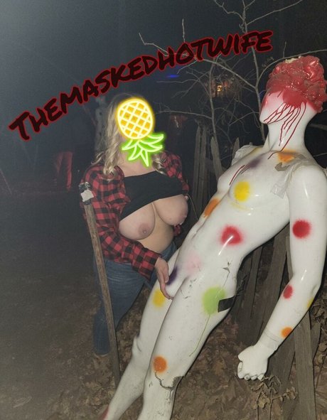 Themaskedhotwife