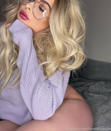 Foto di nudo di fuga di OnlyFans di Thesaskiasnow