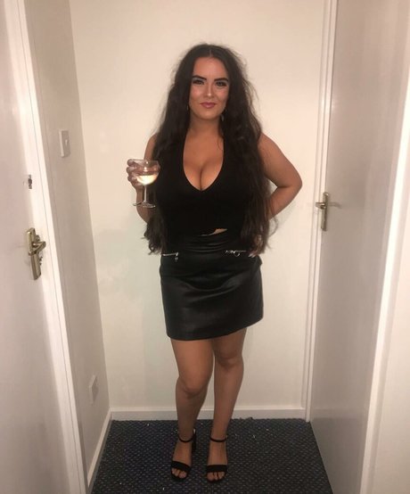 Foto di nudo di fuga di OnlyFans di Kirsty Brittain