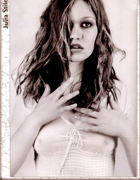Foto di nudo di fuga di OnlyFans di Julia Stiles